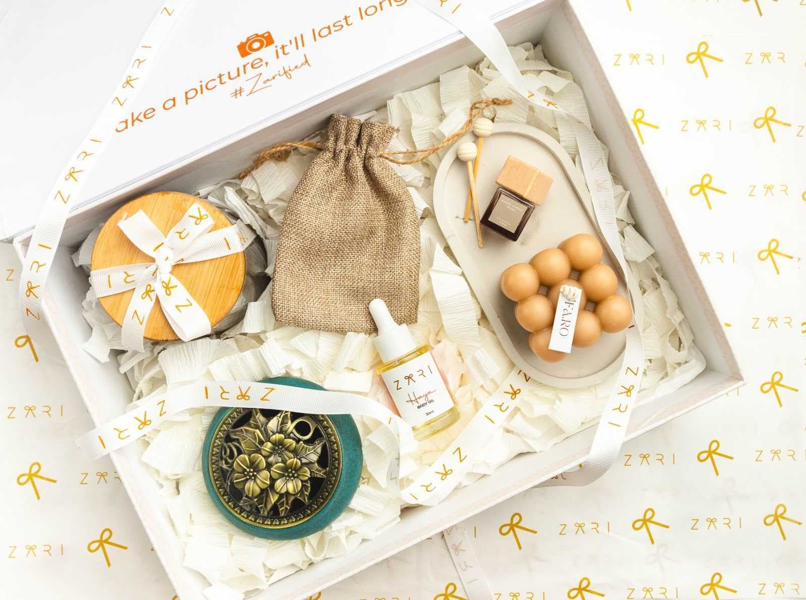 Zari gift box